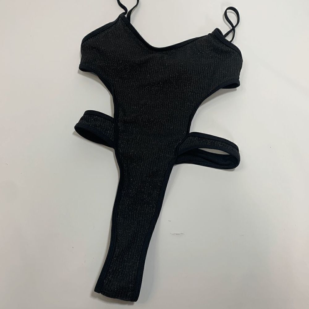 Women's V Neck High Leg Low Back One Piece Swimsuit Metallic Black Size XS